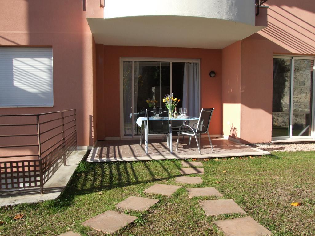 Appartement Au Chateau Vallaya Menton Bagian luar foto